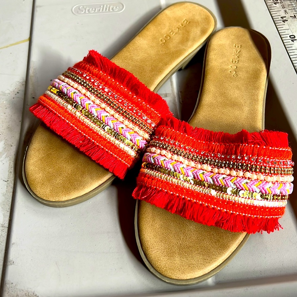 Bamboo Fashion Nova flat sandals